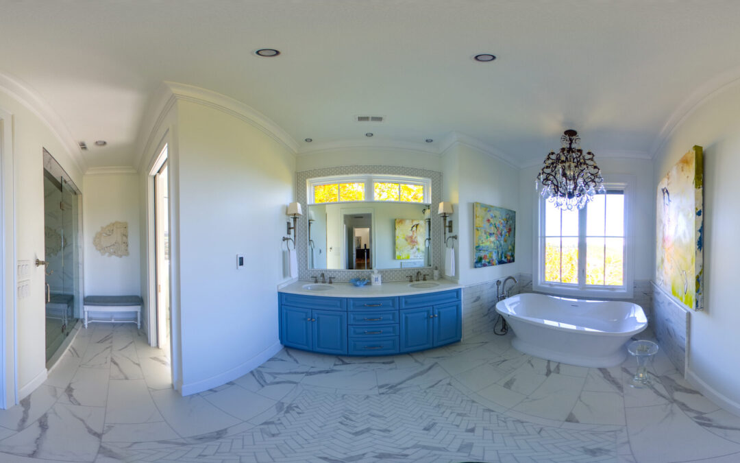 Fall bathroom with tub and tile